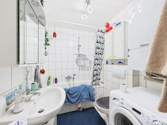 Wohnung_Vorderhaus_2.OG.L