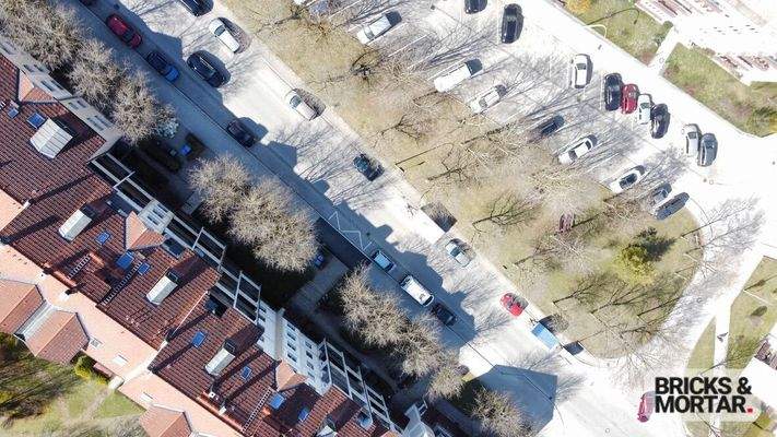 Drohnenansicht Parkplatz