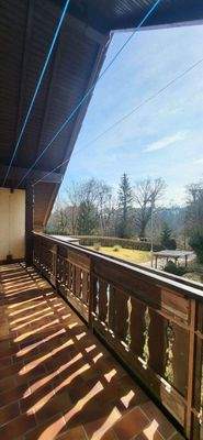 Überdachter Balkon im OG