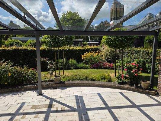 Überdachte Terrasse