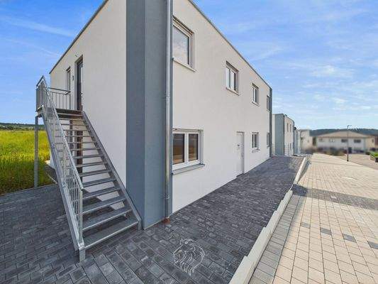 Außentreppe Zugang OG Wohnung