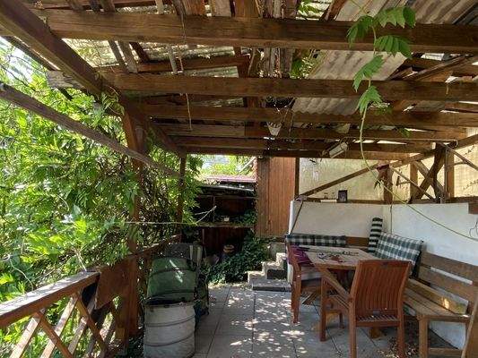 überdachter Sitzplatz