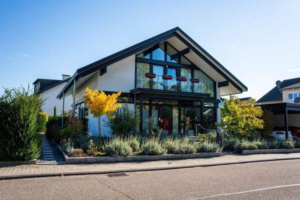 HUF Haus in Graben-Neudorf (1).jpg