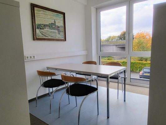 1OG, Mitte, Besprechung-Pausenecke, 1.jpg