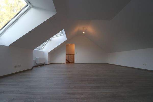 Großzügiges Schlafzimmer  II