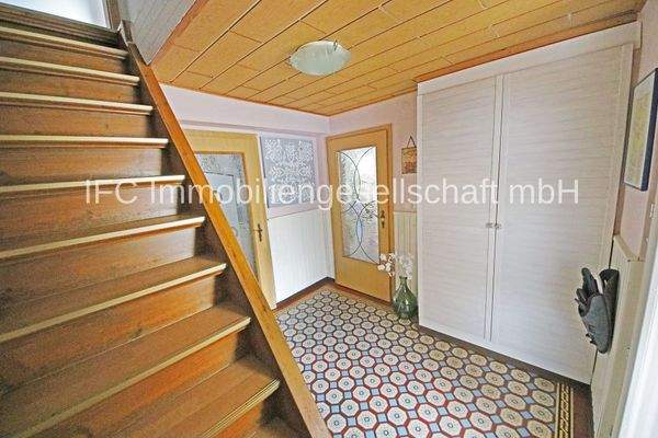 Flur- / Treppenbereich im EG