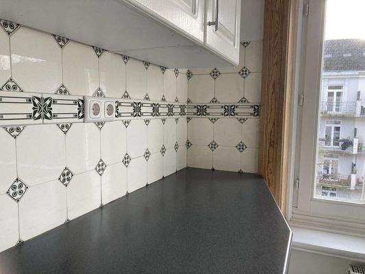 ...historischem Fliesenspiegel