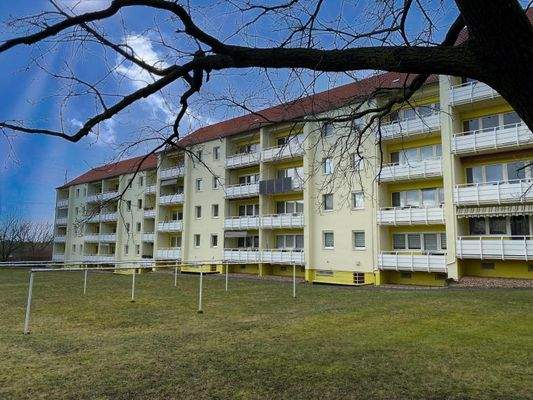 Ansicht mit Wäscheplatz