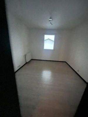 Kinder-/Arbeitszimmer