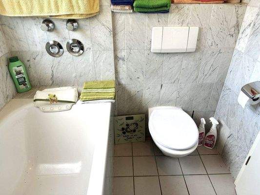 Badezimmer Ans. 2.jpeg