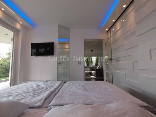 Schlafzimmer mit Terrasse