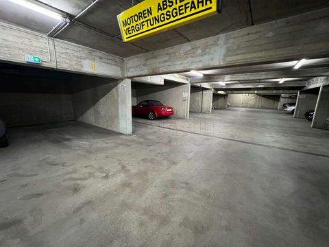 Langenfeld (Rheinland) Garage, Langenfeld (Rheinland) Stellplatz