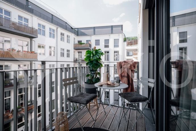 TEKE - Furnished 2 rooms apartment with Balcony in Mitte (Berlin)
