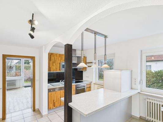 Durchgang zu Küche und Wohnzimmer