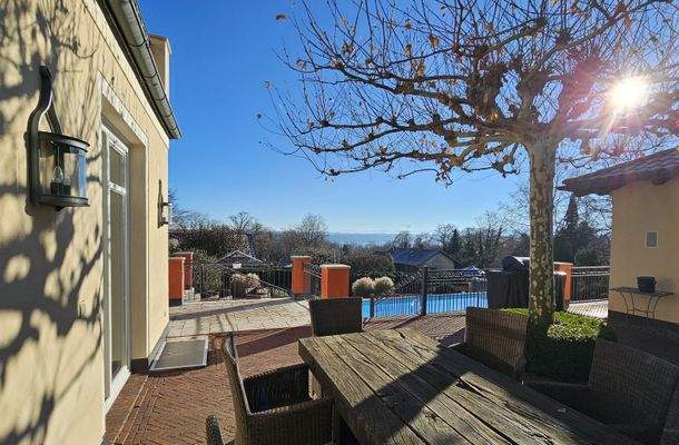 Herbstlicher Innenhof