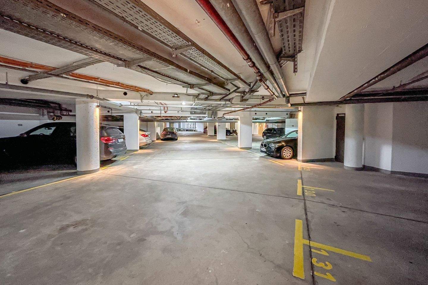 Tiefgaragenstellplätze in zentraler Lage Hansastraße 101 Ab sofort verfügbar Tiefgarage