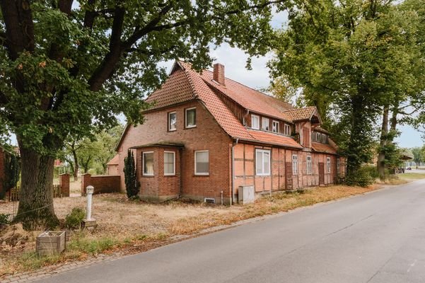 Wohnhaus mit Gaststätte