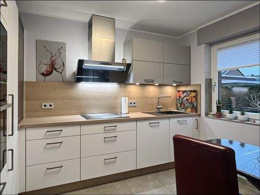 Hochwertig und gut ausgestattete Küche