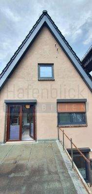 Hausansicht von der Dachterrasse