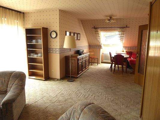 Wohn-Esszimmer Wohnung DG