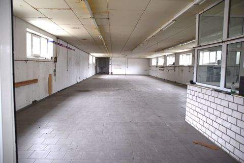 Burg (bei Magdeburg) Halle, Burg (bei Magdeburg) Hallenfläche