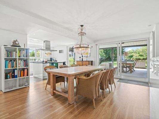 Küche und Esszimmer im EG