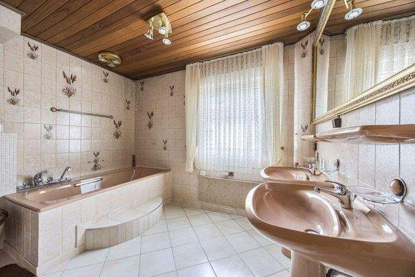 2. Doppelhaushälfte Badezimmer