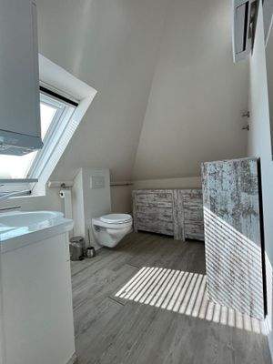 Bad im Dachgeschoss