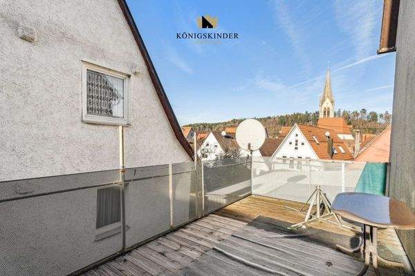 Großzügiger Balkon – ein Platz zum Durchatmen...