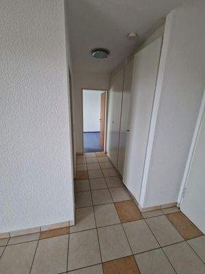 Flur mit Einbauschränken