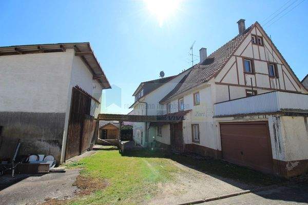 Halle/Garage/Rückansicht