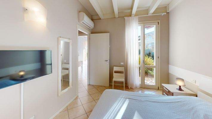 PP-008-132-Bedroom 1.jpg