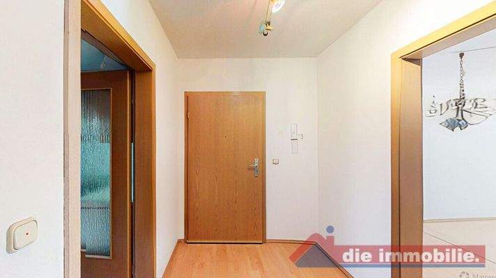 Zusätzlicher Flurbereich mit klarer Raumtrennung