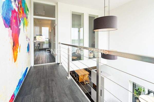 Galerie und Zugang zur Dachterrasse