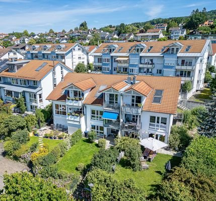 Der Sonnenschirm ist geöffnet, Sommer kann kommen