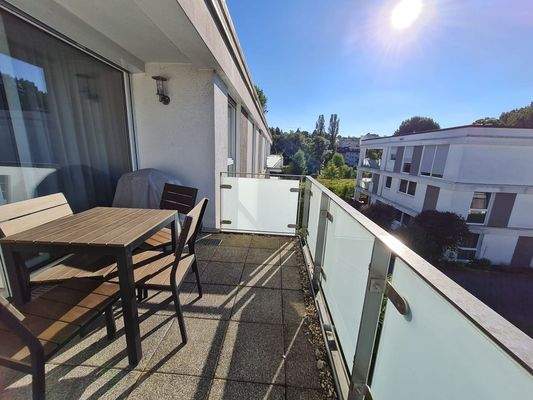 Süd-West-Balkon mit Aussicht