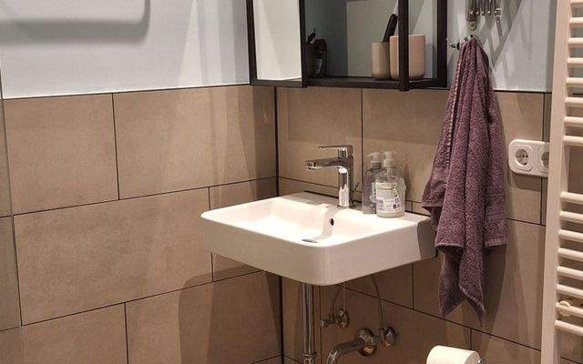 Zimmer mieten in Karlsruhe WG Zimmer auf Zeit  Bad(1).jpeg