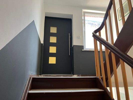 1.OG HH Wohnungseingangstür