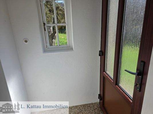 Abstellraum mit Zugang zum Garten