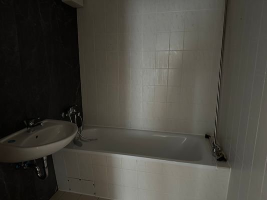 Bad mit Wanne
