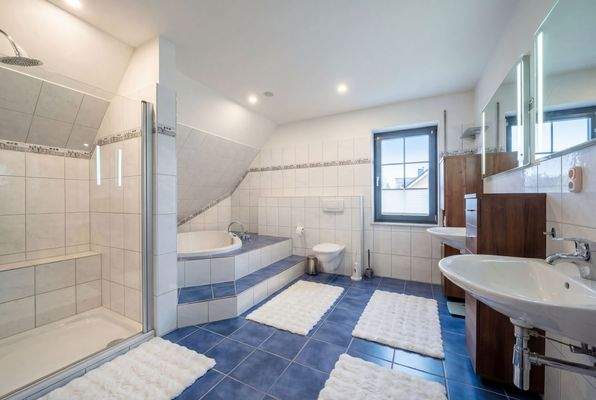 DI - Forbes Global Properties