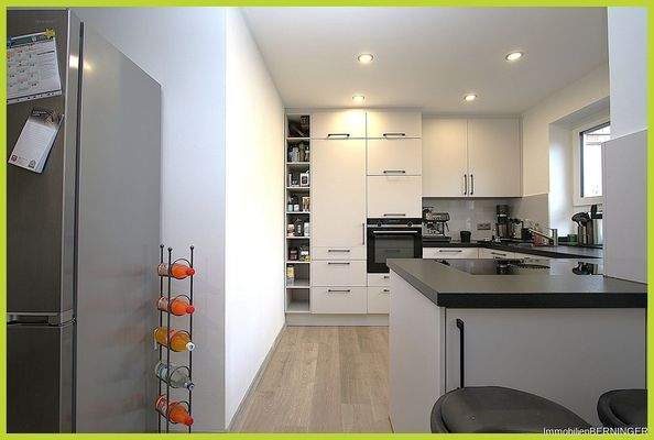 zeitlose Einbauküche