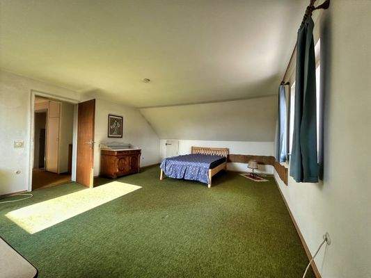Dachgeschoss Zimmer 1