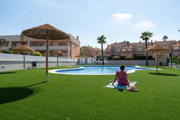 Villas Boasting Chic Design in Gran Alacant Alicante