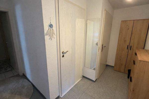 Wohnung 2 Eingang u Flur