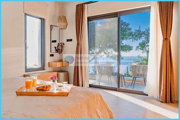 8c686ec9eff2444aa5eef425f533b9d7-original