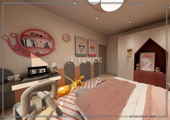 Large Duplex Apartment with Sea View in Bostanlı Karşıyaka