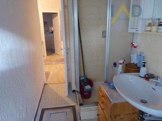 Dusche im Tageslichtbad vorder