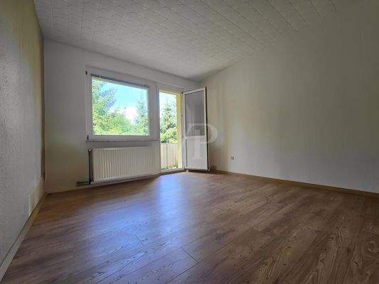 Zimmer 03 mit Austritt Balkon