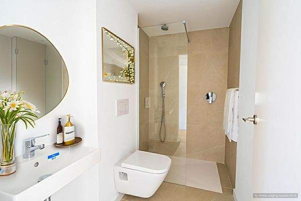 moderna-casa-de-pueblo-con-piscina-en-biniamar